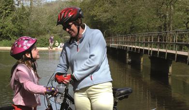 Cyclists at Moreton Ford