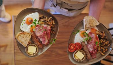 The Mini Brekkie