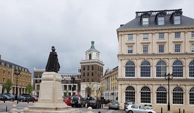 Queen Mother Square Poundbury, © Prewett Bizley Architects