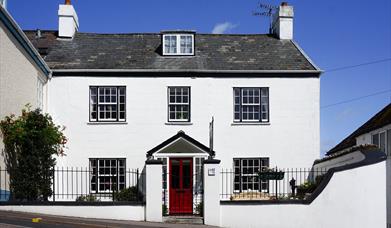 The White House Lyme Regis