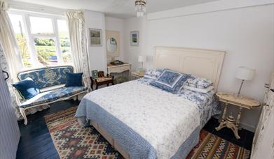 Quintessential B&B - Bedroom