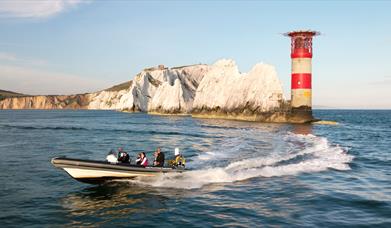 H20 Powerboat Experience from Christchurch to see the Needles